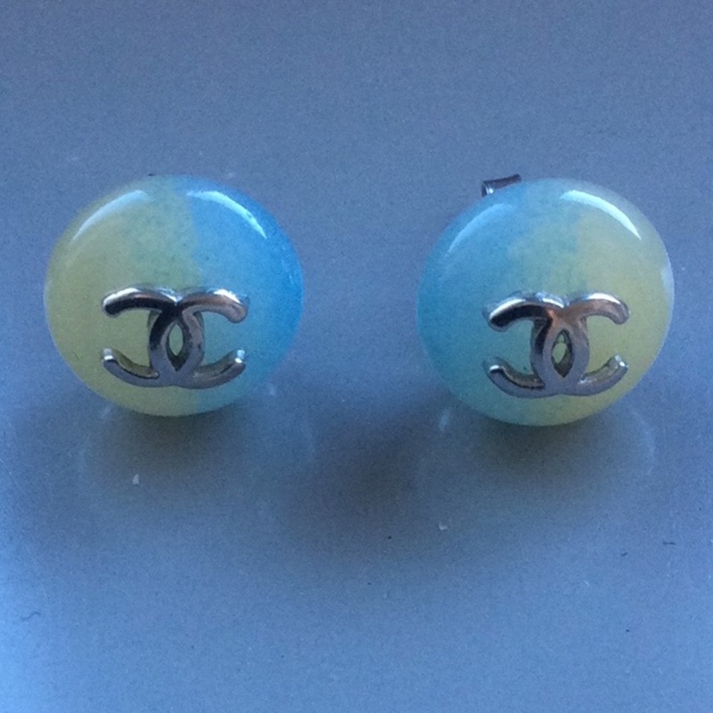 Chanel CC stud earrings.